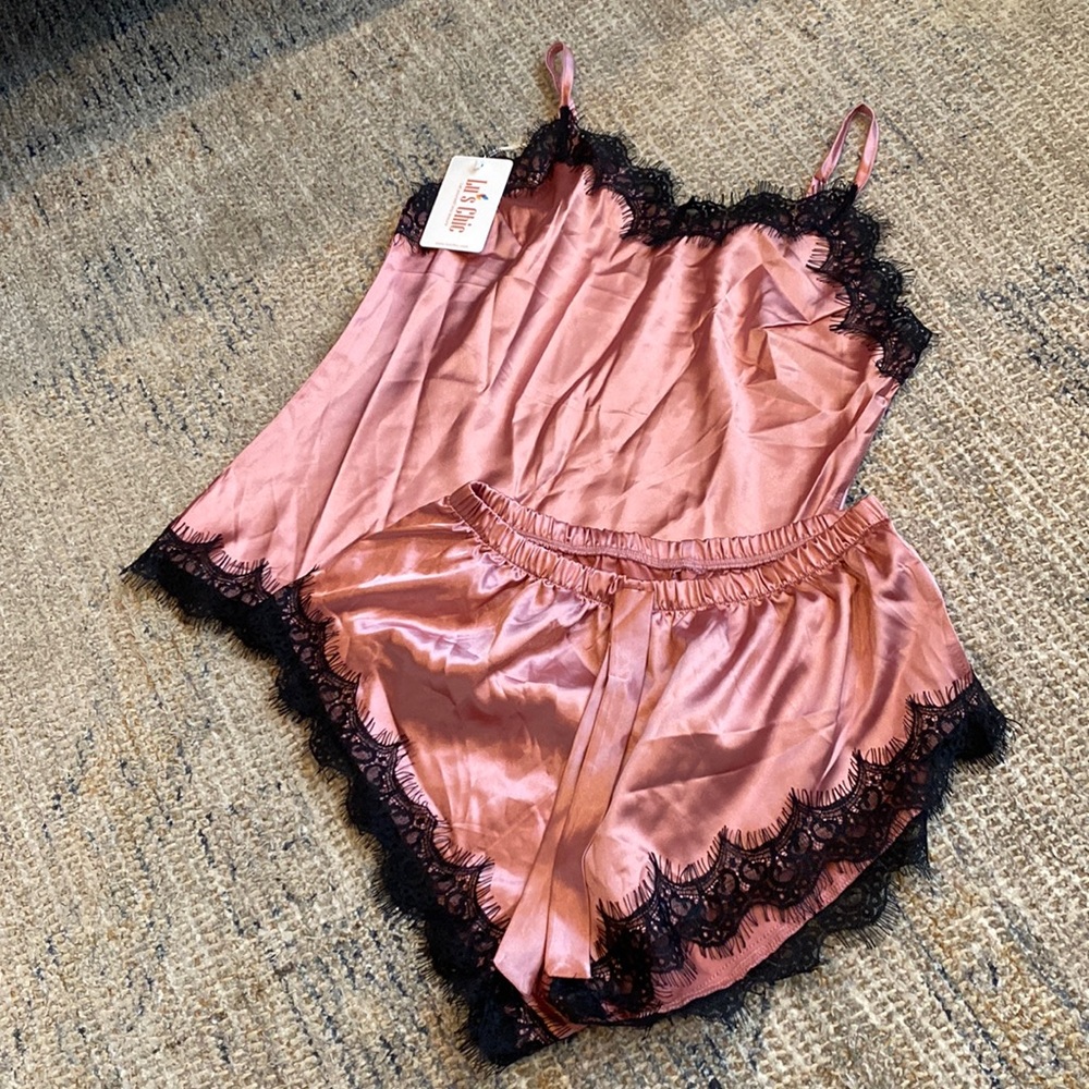 Pj set in pink